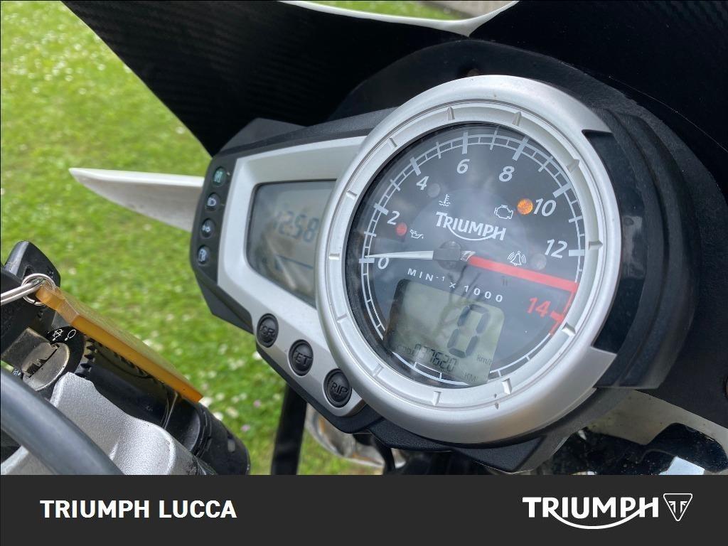 TRIUMPH Street Triple 675 