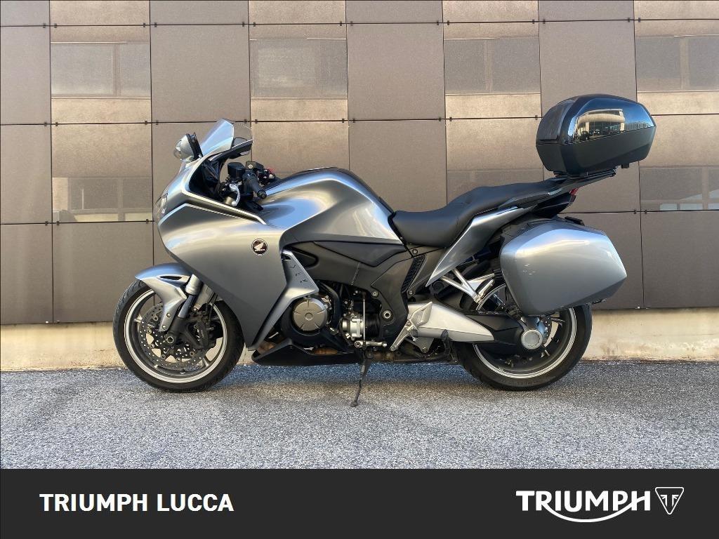 HONDA VFR 1200 F Abs