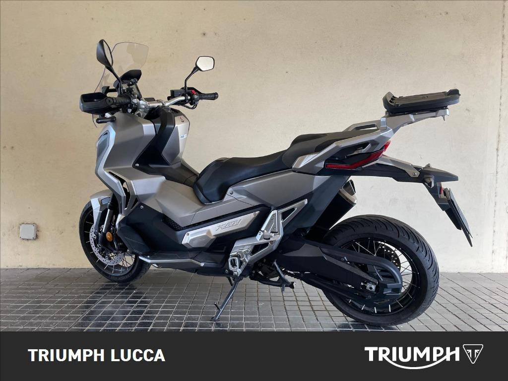 HONDA X-ADV 750 DCT Abs