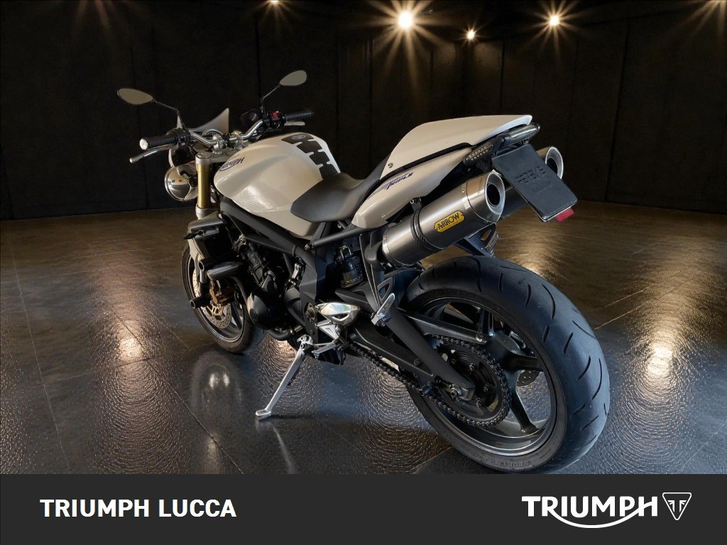 TRIUMPH Street Triple 675 