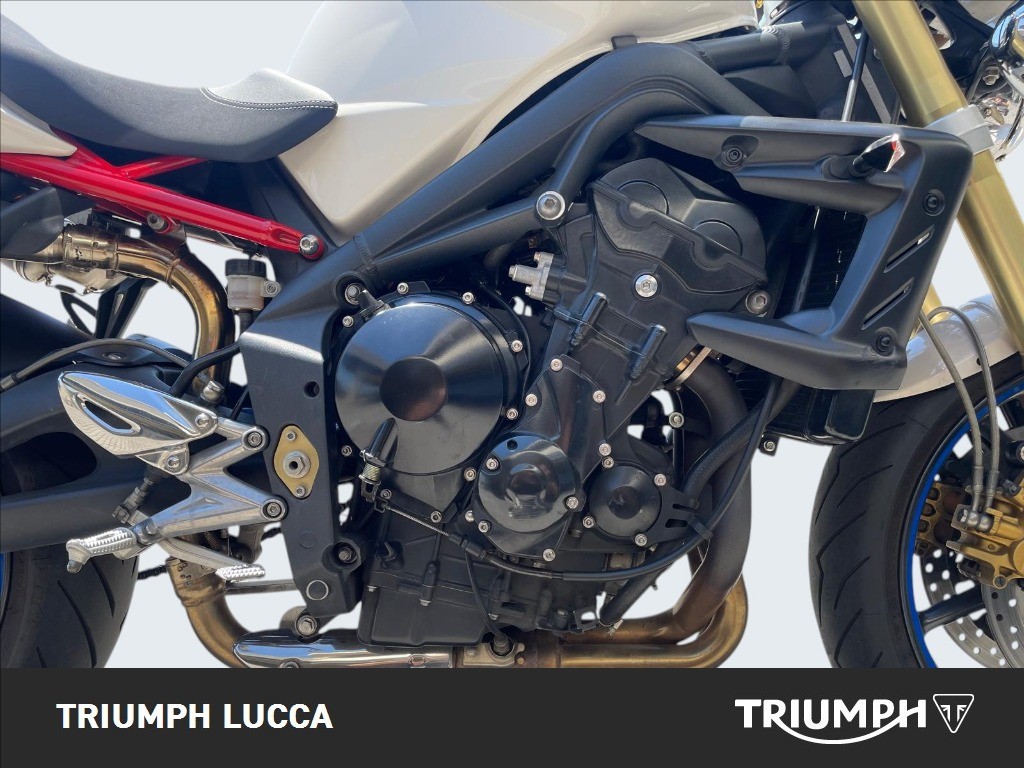 TRIUMPH Street Triple 675 