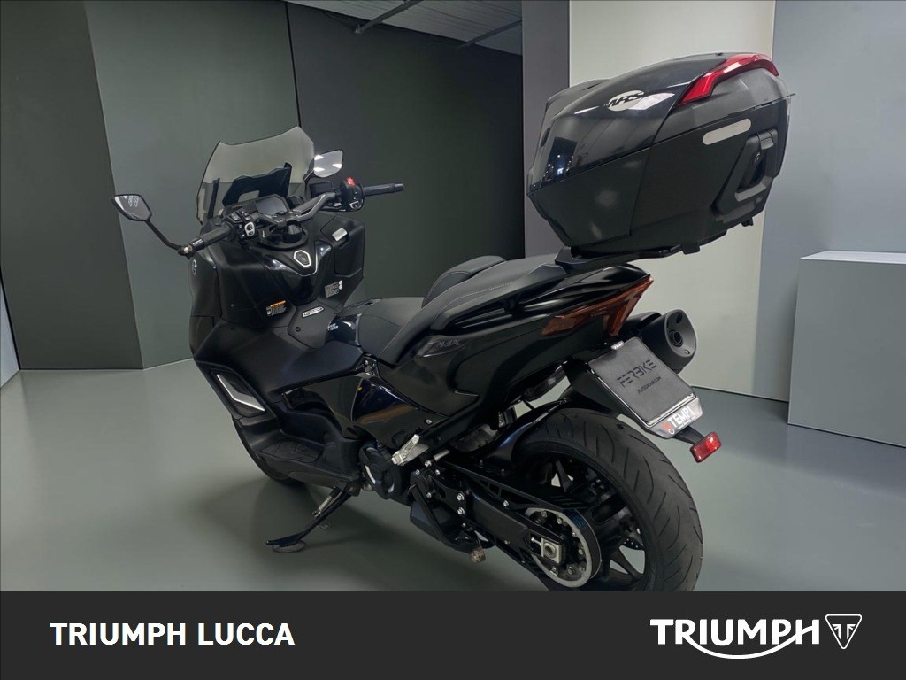 YAMAHA T-Max 560 Tech Max Abs