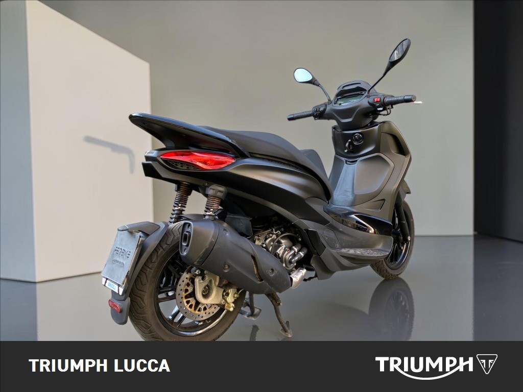 PIAGGIO Beverly 300 hpe abs-asr Black Edition