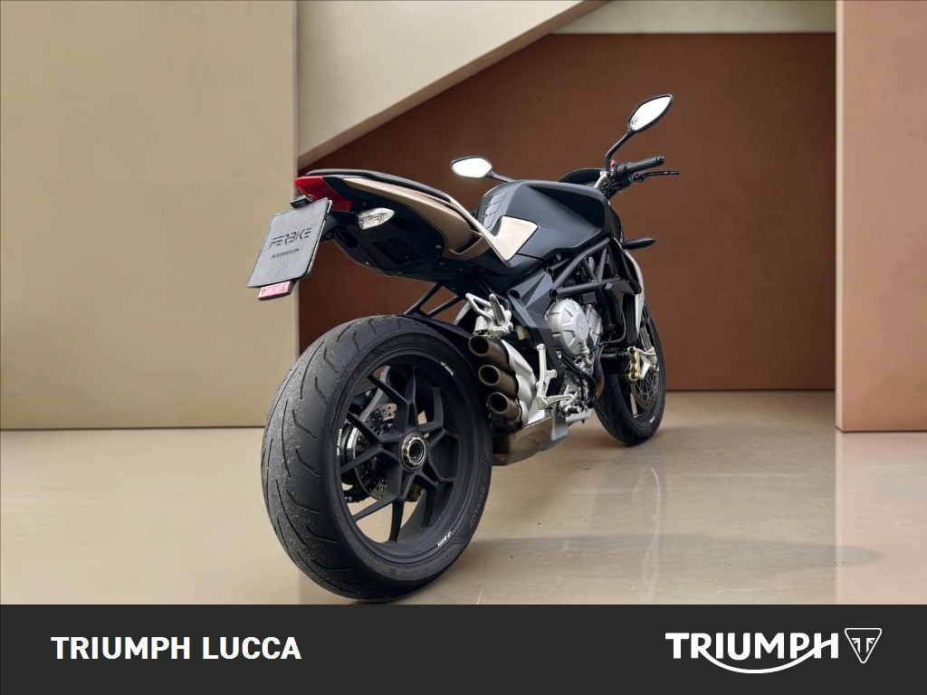 MV AGUSTA Brutale 675 