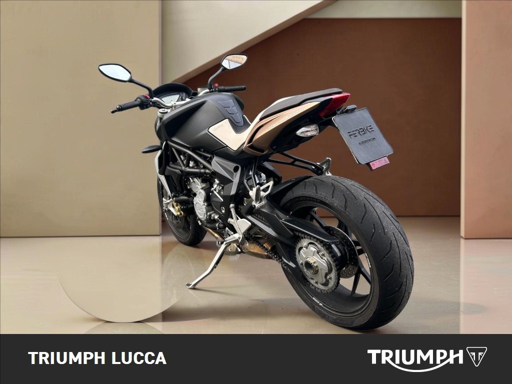 MV AGUSTA Brutale 675 